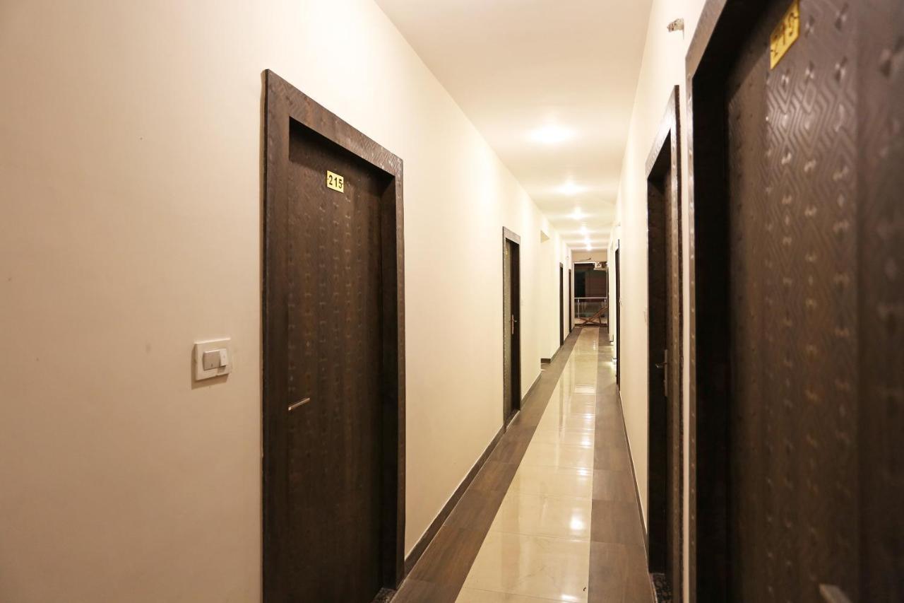 Oyo 9476 Hotel Mittal Kota  Eksteriør bilde